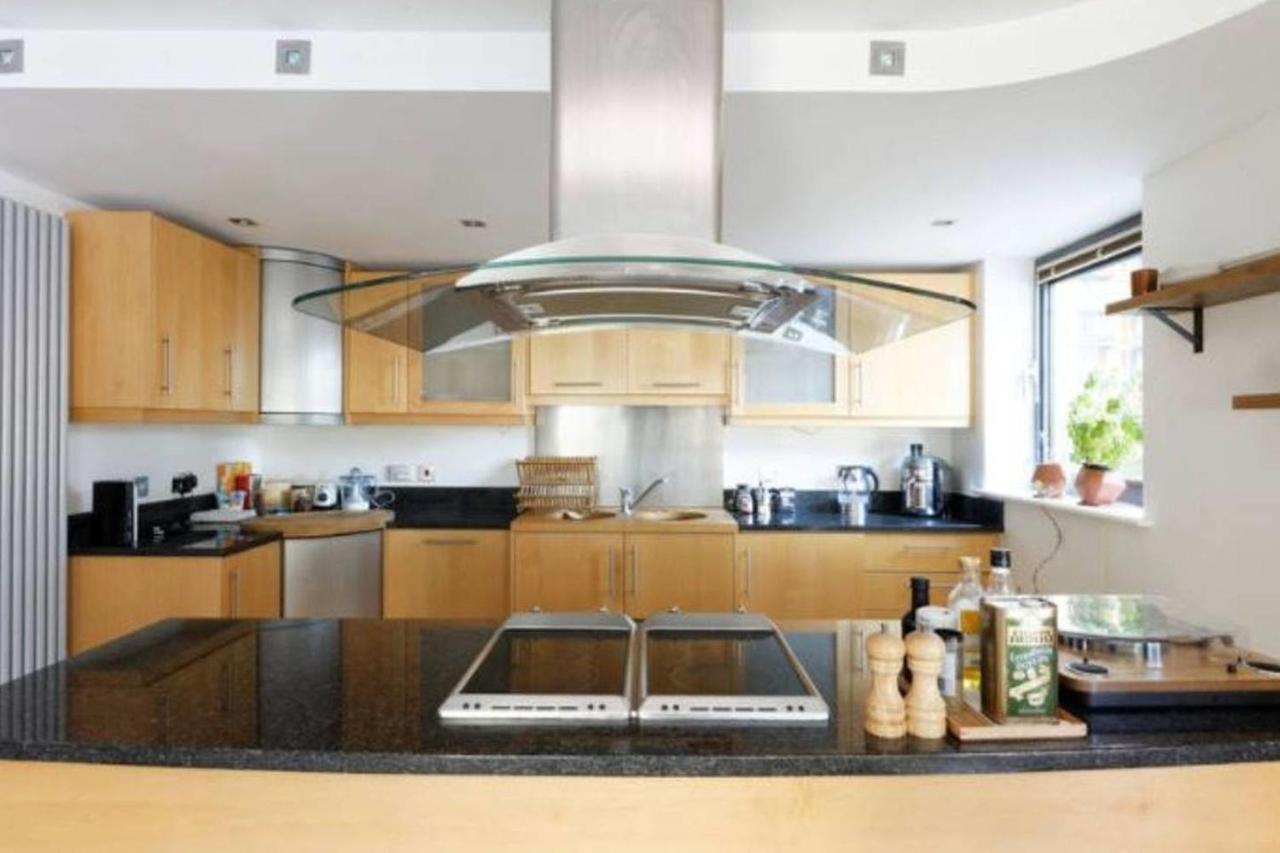 Peaceful Modern 2 Bedroom Flat With Water Views 伦敦 外观 照片