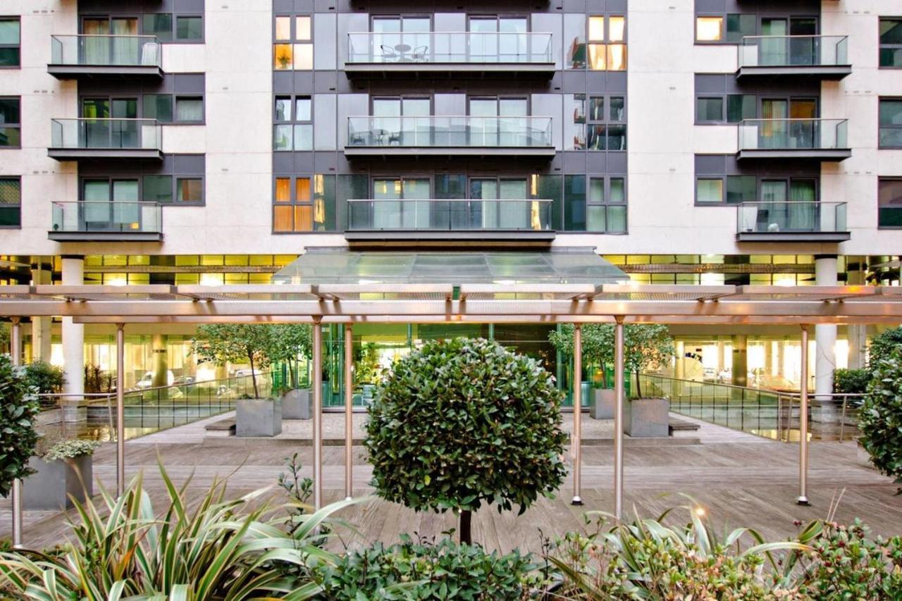 Peaceful Modern 2 Bedroom Flat With Water Views 伦敦 外观 照片